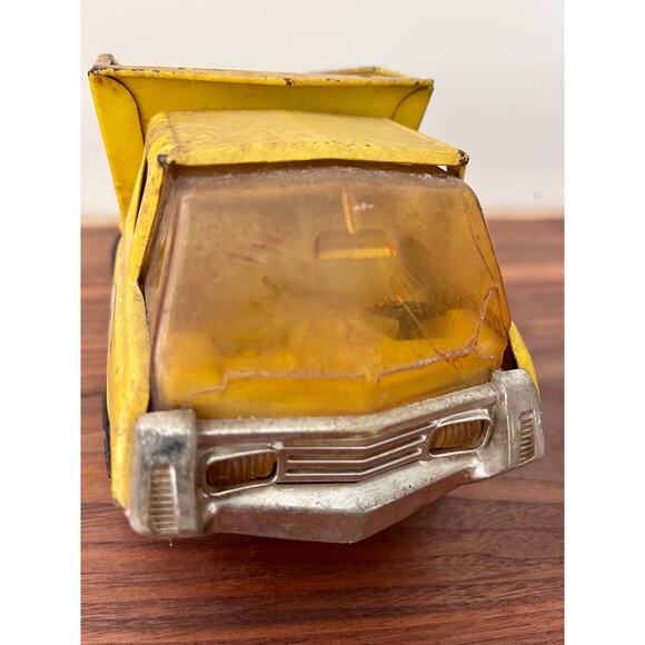 Vintage 1976-1977 Tonka Yellow Dump Truck Collectible Toy - Picture 10 of 15